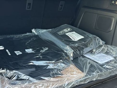 New 2026 Ford Bronco Raptor w/ Interior Carbon Fiber Pack AWD/4WD image 33