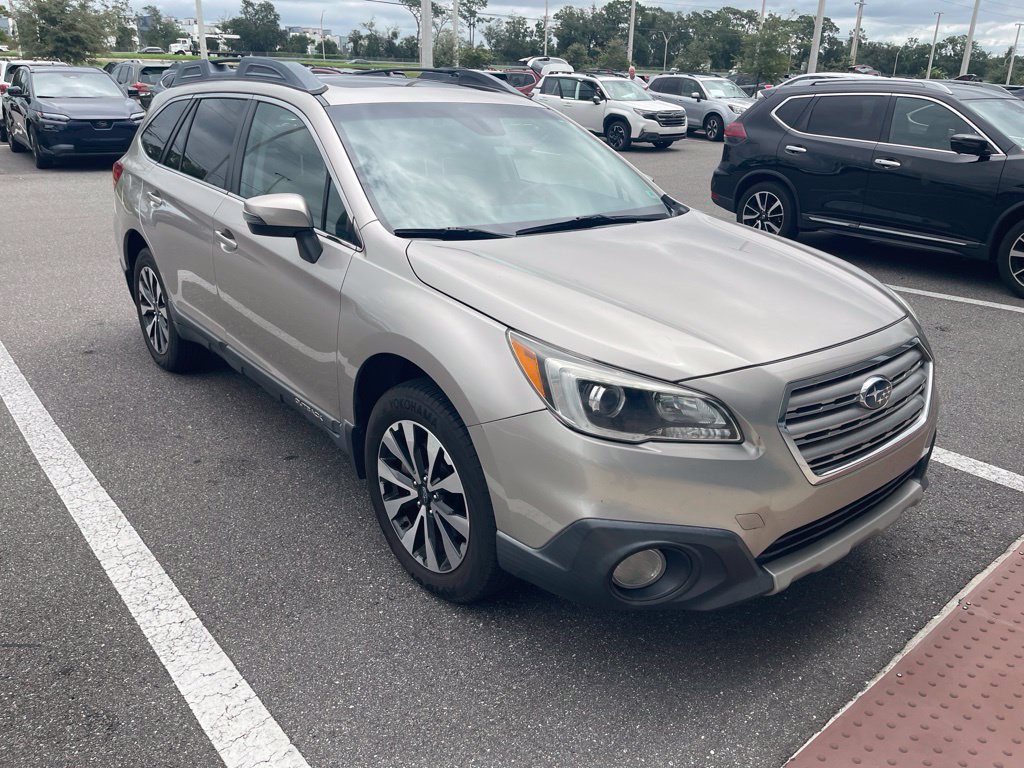 Used 2017 Subaru Outback 2.5i Limited AWD/4WD image 3