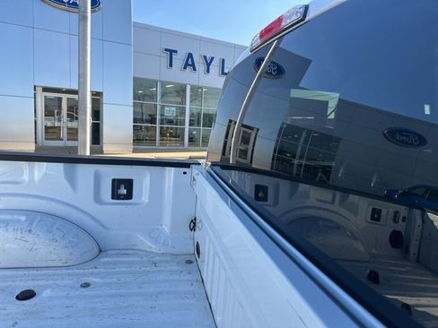 Used 2022 Ford F250 XLT w/ XLT Premium Package image 14