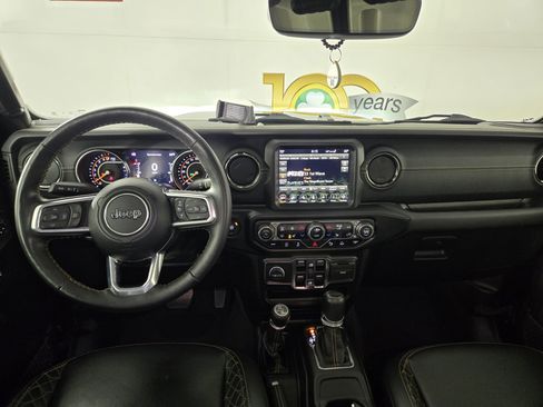 Used 2022 Jeep Gladiator Overland image 13
