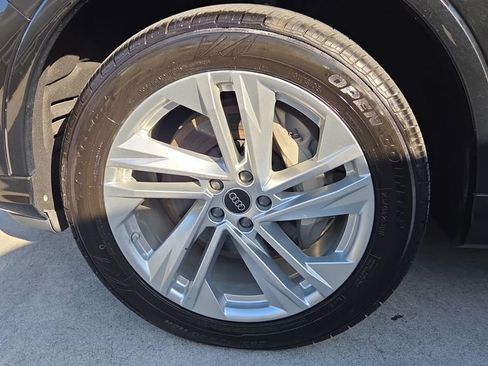 Used 2024 Audi Q7 3.0T Premium Plus image 28