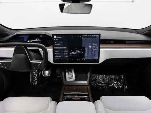 Used 2023 Tesla Model S image 15