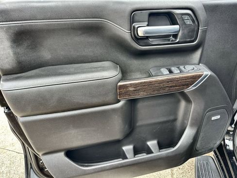 Used 2022 GMC Sierra 1500 Elevation w/ Preferred Package image 21