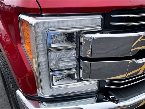 Used 2019 Ford F250 Lariat w/ Lariat Ultimate Package AWD/4WD image 28