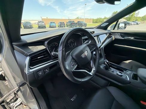 Certified 2023 Cadillac XT6 Premium Luxury FWD image 11