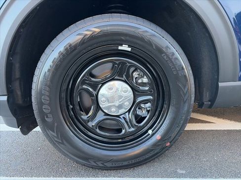 Used 2025 Ford Explorer 4WD Police Interceptor image 12