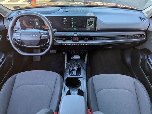 New 2025 Kia K4 LXS image 19