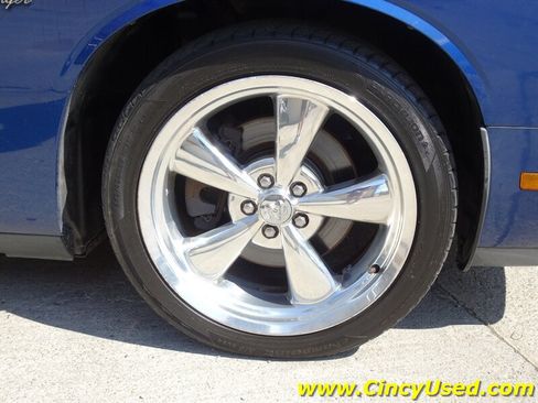 Used 2010 Dodge Challenger R/T RWD image 31