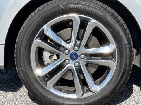Used 2015 Ford Edge Sport w/ Equipment Group 401A AWD/4WD image 11
