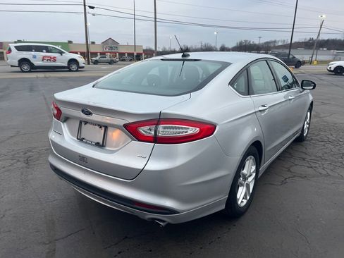 Used 2014 Ford Fusion SE image 5