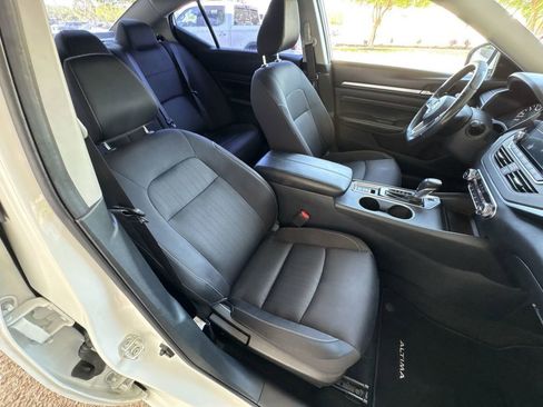 Used 2019 Nissan Altima 2.5 SV FWD image 28