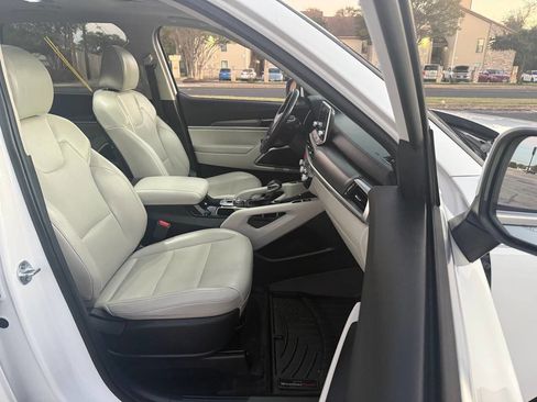 Used 2020 Kia Telluride S w/ S 8 Passenger Seating Package image 13