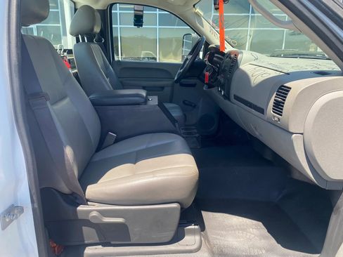 Used 2014 Chevrolet Silverado 3500 W/T RWD image 21