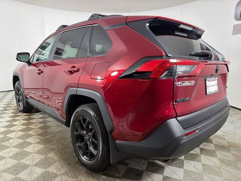 Used 2025 Toyota RAV4 XLE w/ Convenience Package FWD image 6