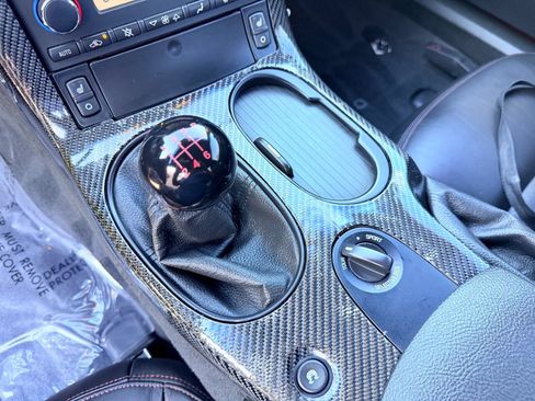 Used 2006 Chevrolet Corvette Z06 w/ Preferred Equipment Group RWD image 18