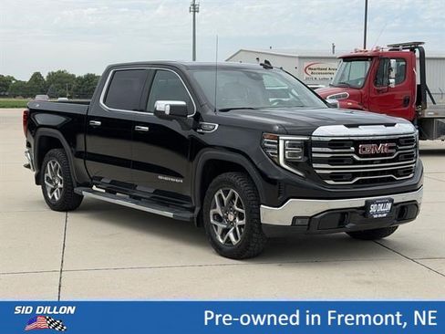Used 2024 GMC Sierra 1500 SLT w/ SLT Premium Plus Package AWD/4WD image 2