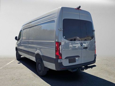Used 2026 Mercedes-Benz Sprinter 2500 image 5