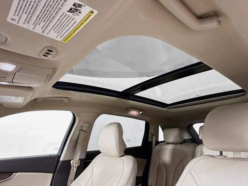 Used 2018 Lincoln MKX Reserve w/ Lincoln MKX Climate Package image 22