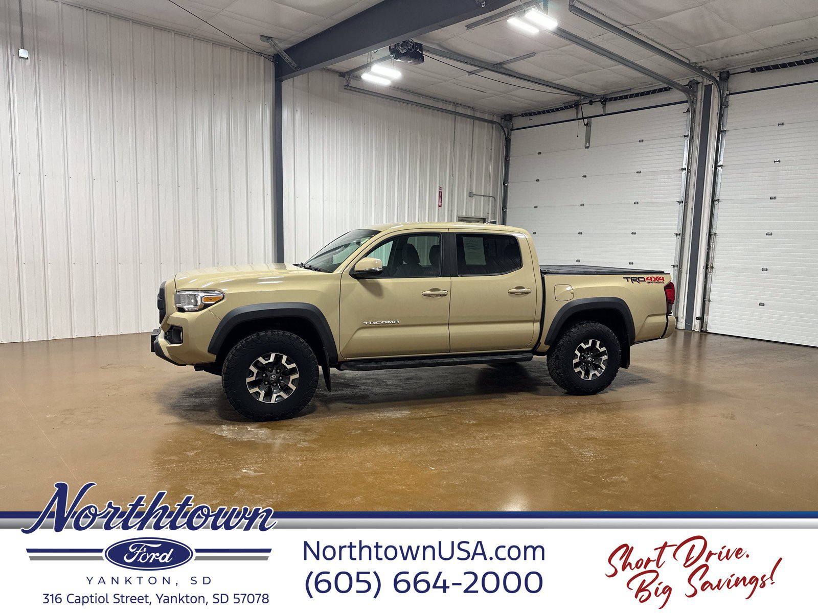 Used 2019 Toyota Tacoma TRD Off-Road AWD/4WD image 2