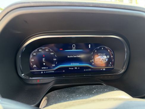 Used 2024 Chevrolet Tahoe Premier w/ Premium Package image 21