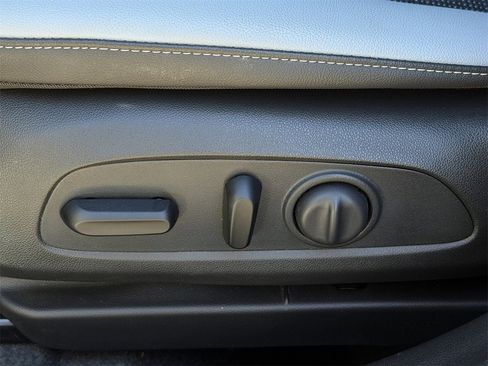 Used 2024 Buick Envista Preferred w/ Convenience I Package image 24