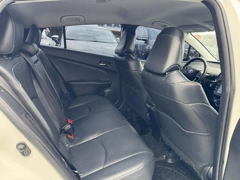 Used 2020 Toyota Prius Prime Limited image 10