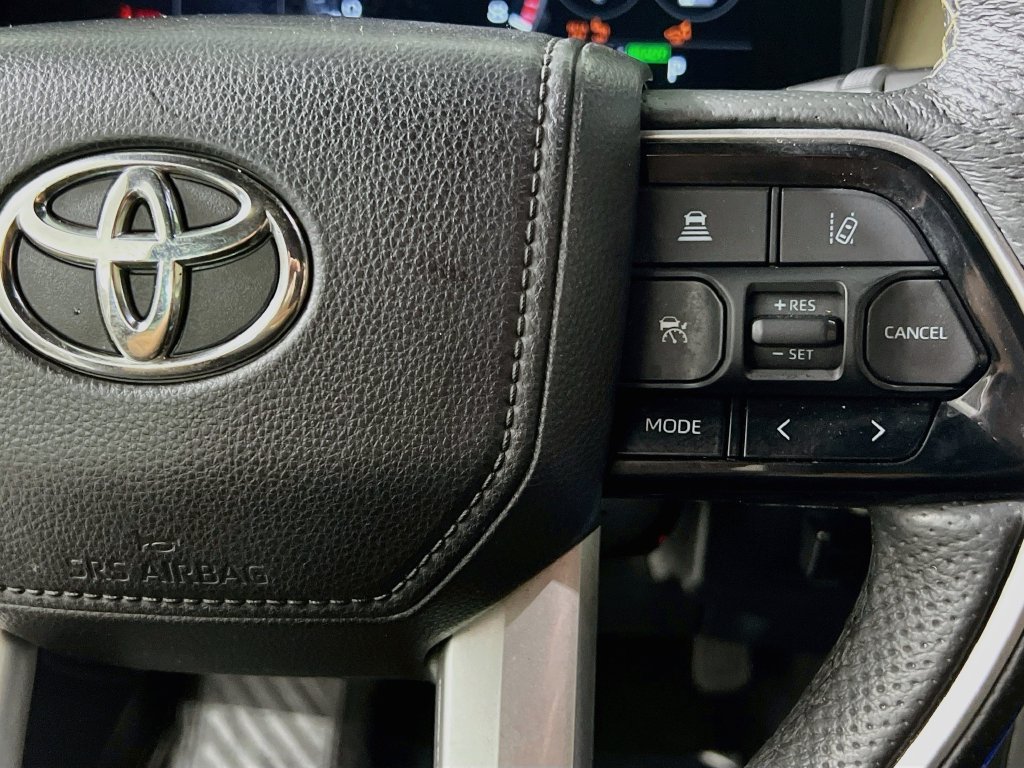 Used 2025 Toyota Tundra Capstone AWD/4WD image 15