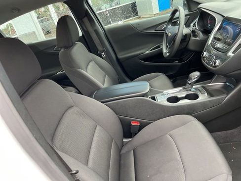 Used 2024 Chevrolet Malibu LT image 56