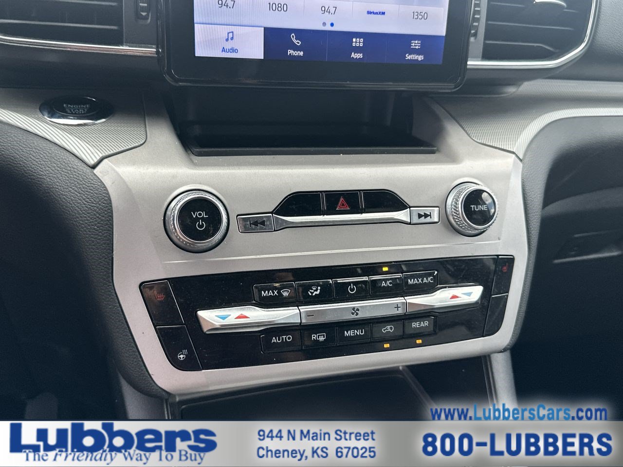 Used 2023 Ford Explorer XLT w/ Equipment Group 202A AWD/4WD image 18