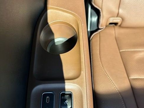 Certified 2024 Mercedes-Benz GLS 450 4MATIC image 43