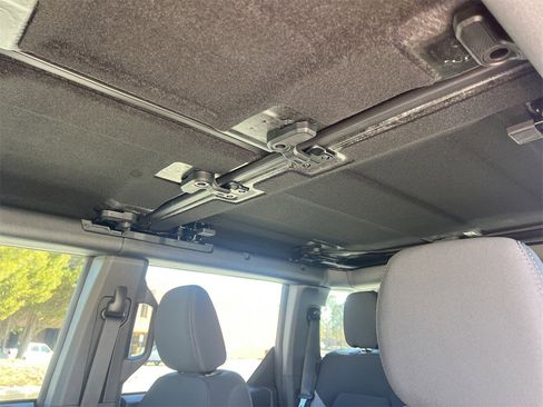 New 2025 Ford Bronco 4-Door w/ Sasquatch Package image 13