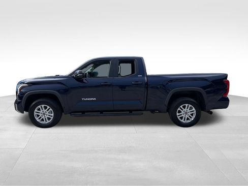 Used 2023 Toyota Tundra SR5 w/ SR5 Premium Package AWD/4WD image 4