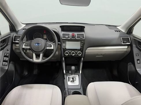 Used 2017 Subaru Forester 2.5i Premium w/ All-Weather Package AWD/4WD image 5