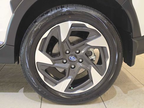 Used 2025 Subaru Crosstrek 2.5i Limited w/ Crosstrek Mirror Package AWD/4WD image 8
