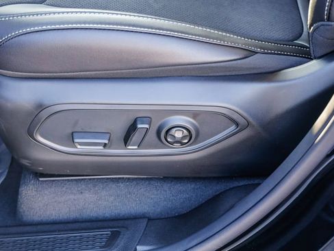 New 2025 Jeep Grand Cherokee Altitude image 22