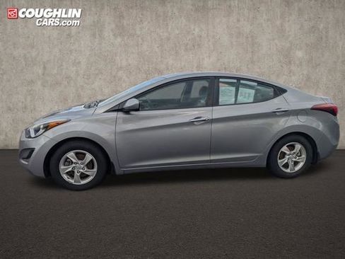 Used 2015 Hyundai Elantra SE image 4