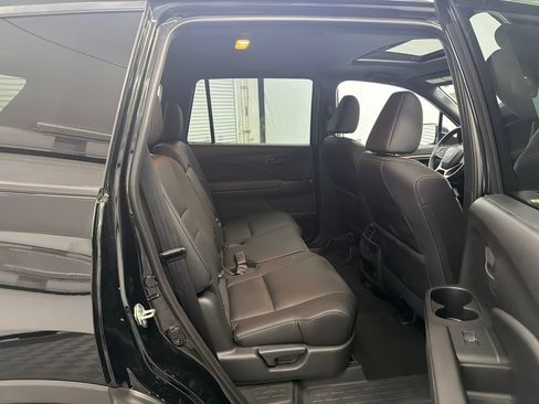 Used 2023 Honda Passport EX-L image 17