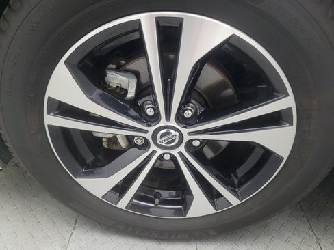 Used 2021 Nissan Sentra SV FWD image 31