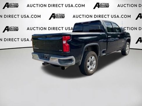 Used 2020 Chevrolet Silverado 2500 LTZ w/ LTZ Convenience Package image 3