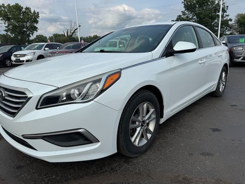 Used 2017 Hyundai Sonata SE FWD image 9