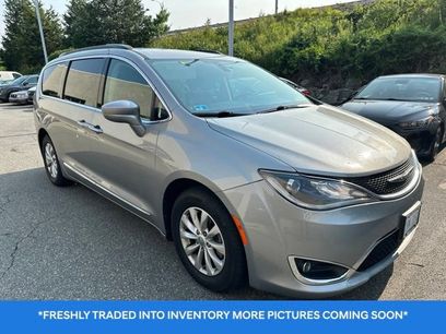 Used 2017 Chrysler Pacifica Touring-L