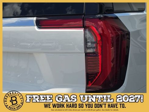 New 2026 GMC Yukon Denali w/ Sun & Power Step Package AWD/4WD image 8