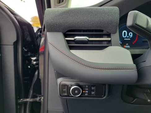 New 2026 Ford Explorer Active image 21