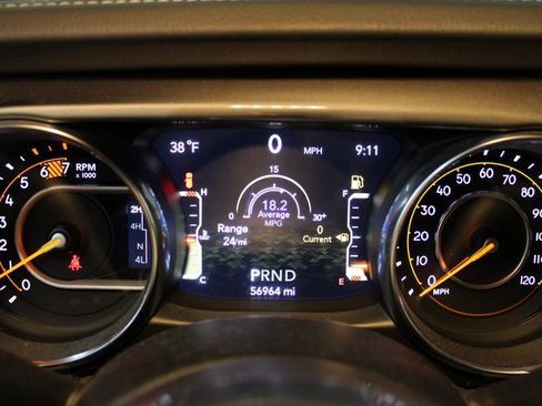 Used 2019 Jeep Wrangler Unlimited Sahara w/ Uconnect 4C Nav & Sound Group image 19