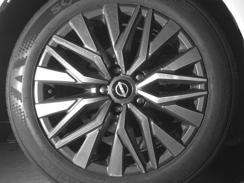 Used 2025 Nissan Altima 2.5 SV FWD image 15