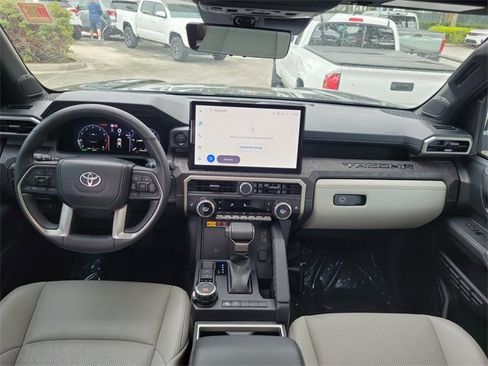 Used 2024 Toyota Tacoma Limited image 7