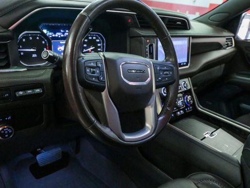 Used 2021 GMC Yukon XL Denali AWD/4WD image 23