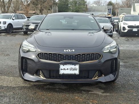 Certified 2022 Kia Stinger GT-Line image 2