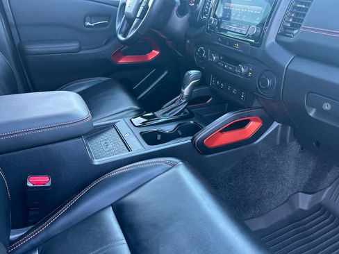 Used 2023 Nissan Frontier PRO-4X w/ Pro-4X Premium Package image 15