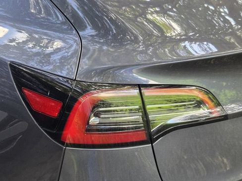 Used 2023 Tesla Model 3 Standard Range RWD image 8